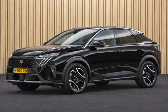 Peugeot 3008 (2025) thumbnail 5