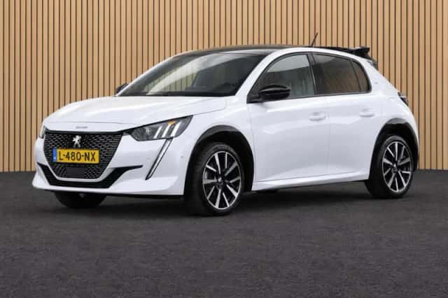 Peugeot 208 (2021) thumbnail 5