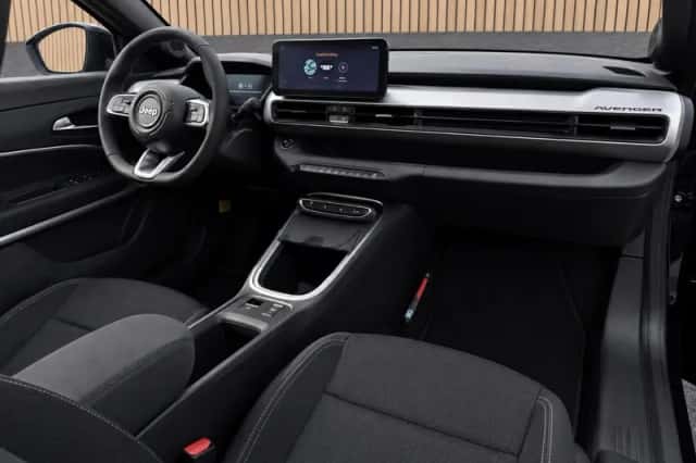 Jeep Avenger (2026) thumbnail 3