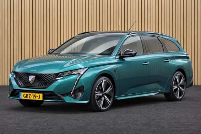 Peugeot 308 (2024) thumbnail 5