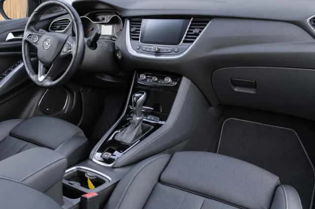 Opel Grandland (2020) thumbnail 3