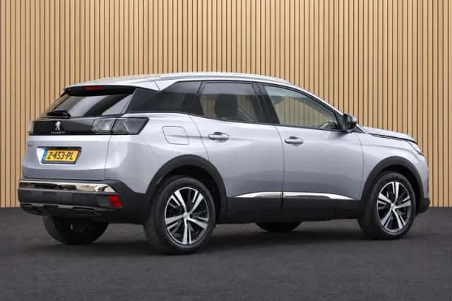 Peugeot 3008 (2021) thumbnail 6