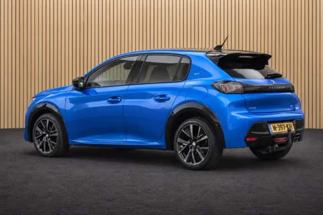 Peugeot 208 (2021) thumbnail 2