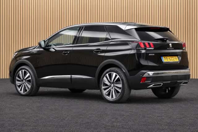 Peugeot 3008 (2017) thumbnail 2