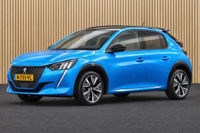 Peugeot 208 (2022) thumbnail 5