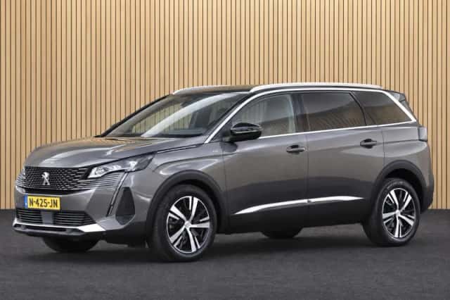 Peugeot 5008 (2021) thumbnail 5
