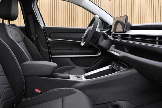 Jeep Avenger (2026) thumbnail 6