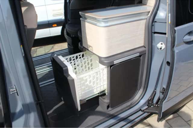Volkswagen California (2025) thumbnail 3