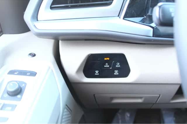 Volkswagen California (2025) thumbnail 6
