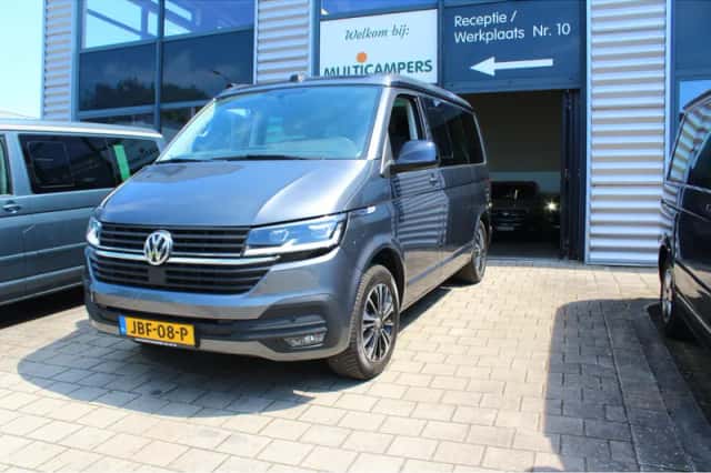 Volkswagen California (2023) thumbnail 2