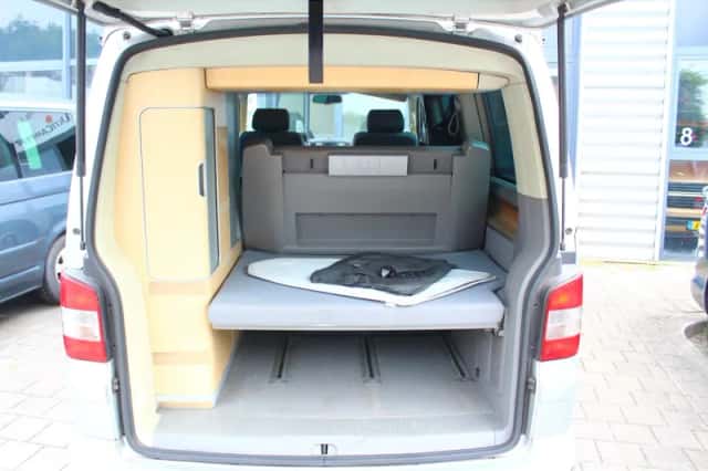 Volkswagen California (2005) thumbnail 3