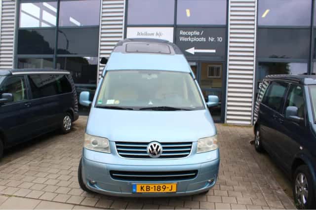 Volkswagen California (2008) thumbnail 2