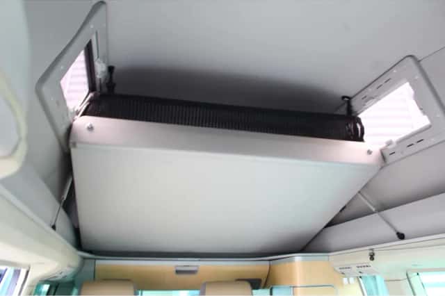 Volkswagen California (2008) thumbnail 6