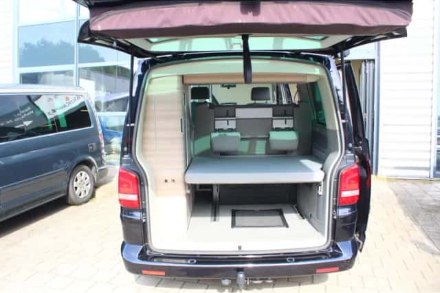 Volkswagen California (2010) thumbnail 5