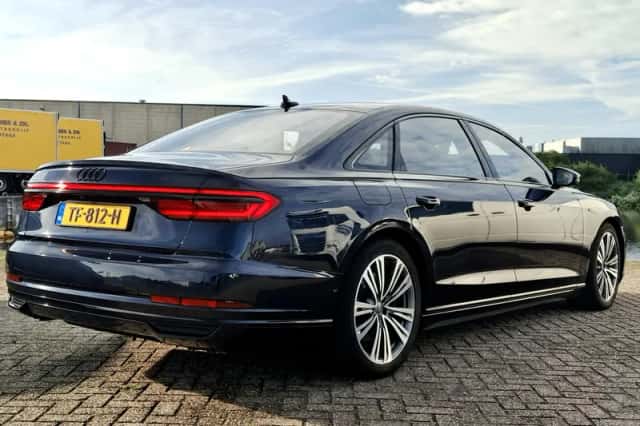 Audi A8 (2018) thumbnail 5