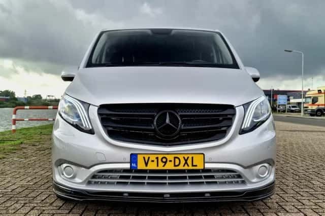 Mercedes-Benz Vito (2021) thumbnail 3