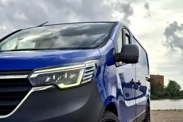 Renault Trafic (2022) thumbnail 2