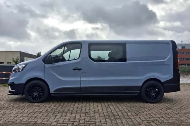 Renault Trafic (2022) thumbnail 6