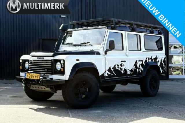 Land Rover Defender (2006) thumbnail 1