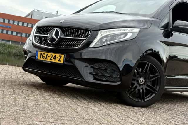 Mercedes-Benz V-Klasse (2020) thumbnail 2