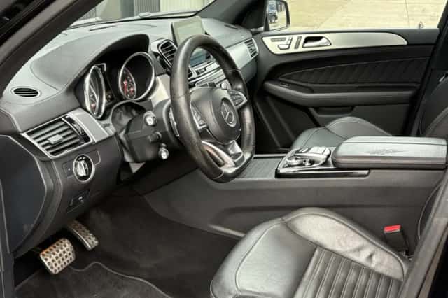 Mercedes-Benz GLS-Klasse (2016) thumbnail 3