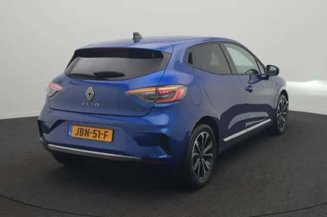 Renault Clio (2025) thumbnail 4