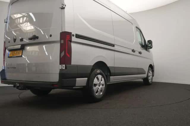 Renault Master (2024) thumbnail 6