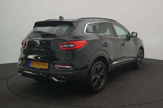 Renault Kadjar (2021) thumbnail 4