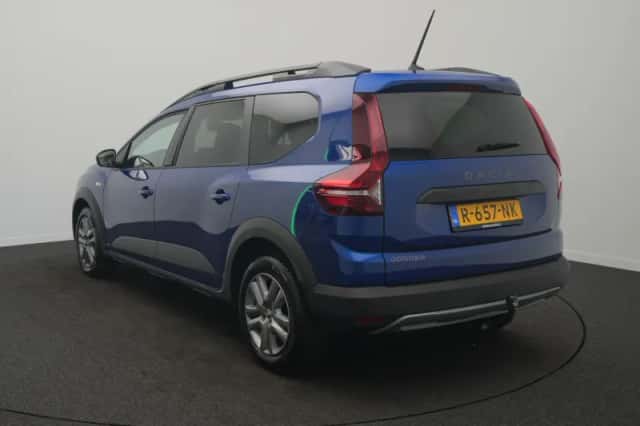 Dacia Jogger (2022) thumbnail 3