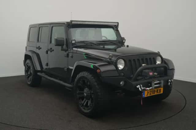 Jeep Wrangler (2008) thumbnail 2