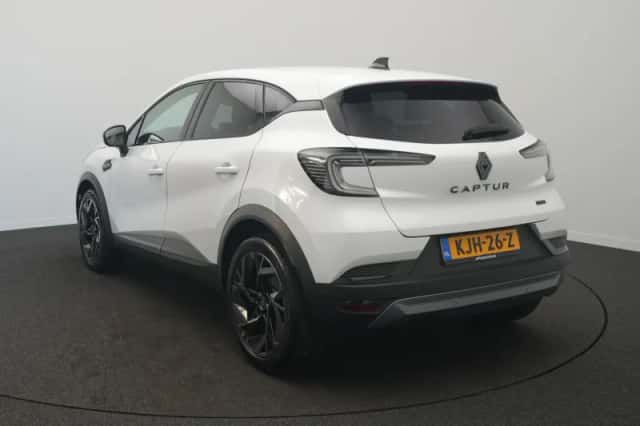 Renault Captur (2026) thumbnail 3