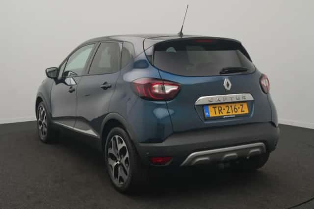 Renault Captur (2018) thumbnail 3
