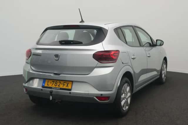Dacia Sandero (2021) thumbnail 4