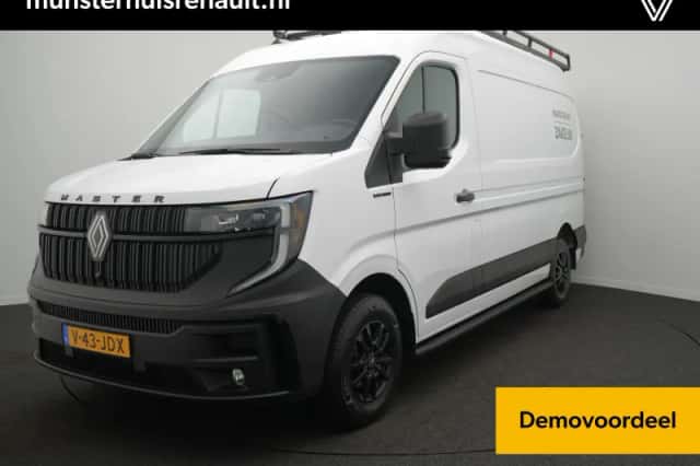 Renault Master (2024) thumbnail 1