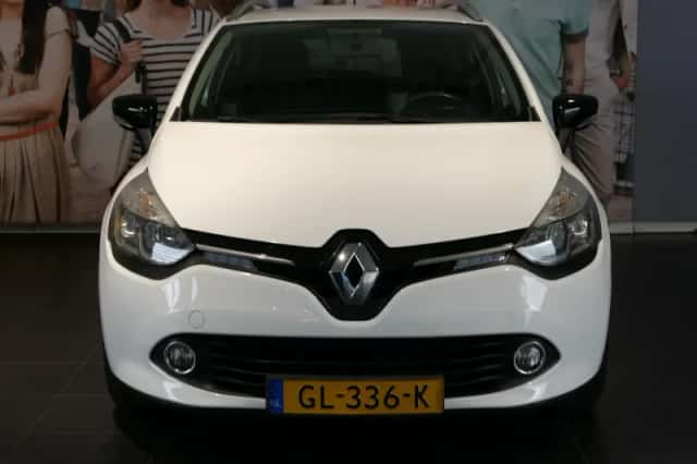 Renault Clio (2015) thumbnail 2