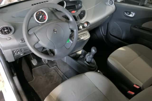 Renault Twingo (2011) thumbnail 6