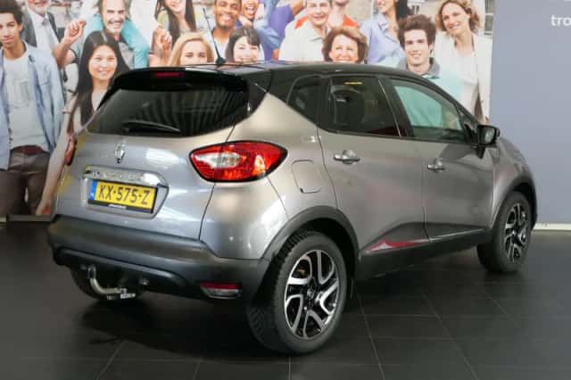 Renault Captur (2016) thumbnail 3