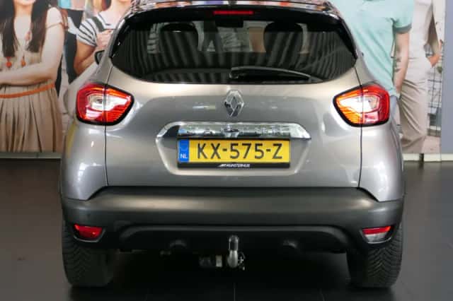 Renault Captur (2016) thumbnail 4