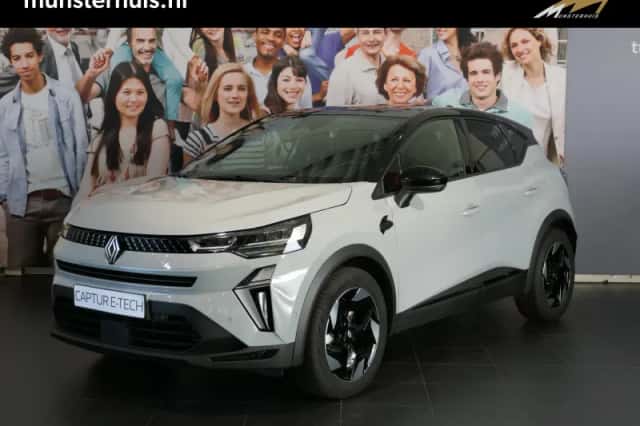 Renault Captur (2025) thumbnail 1