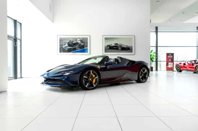Ferrari SF90 Spider (2025) thumbnail 3