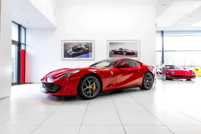 Ferrari 812 Superfast (2019) thumbnail 3