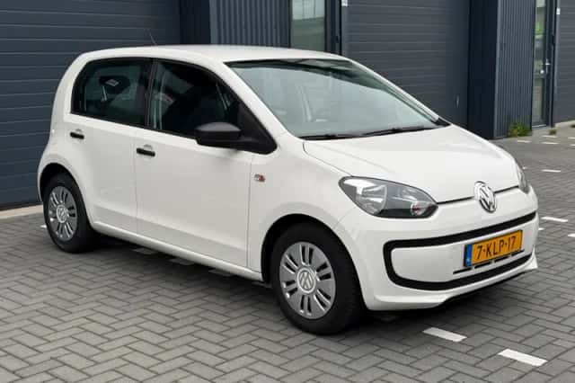 Volkswagen Up! (2013) thumbnail 4