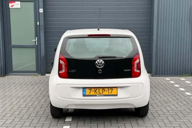 Volkswagen Up! (2013) thumbnail 5