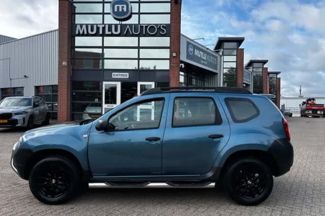 Dacia Duster (2012) thumbnail 3