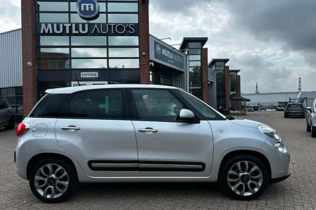 Fiat 500L (2014) thumbnail 4