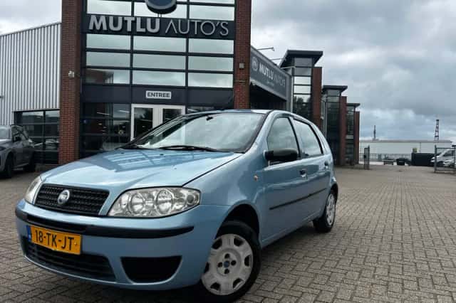 Fiat Punto (2006) thumbnail 2