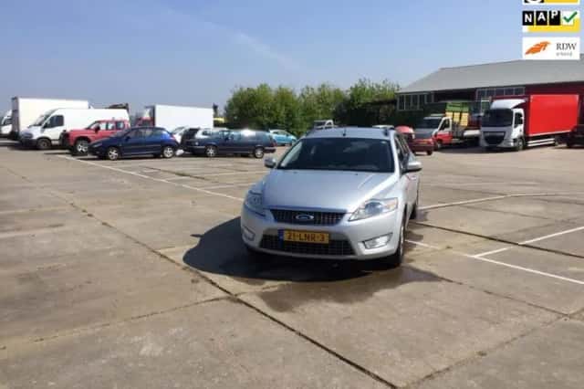 Ford Mondeo (2010) thumbnail 1