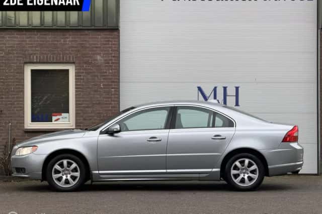 Volvo S80 (2010) thumbnail 2