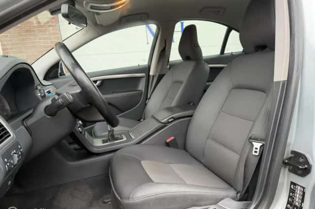 Volvo S80 (2010) thumbnail 5