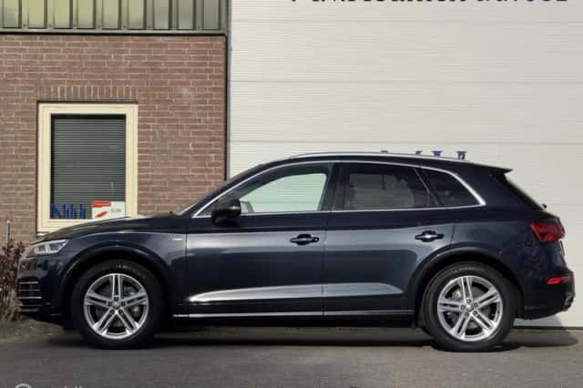 Audi Q5 (2017) thumbnail 2